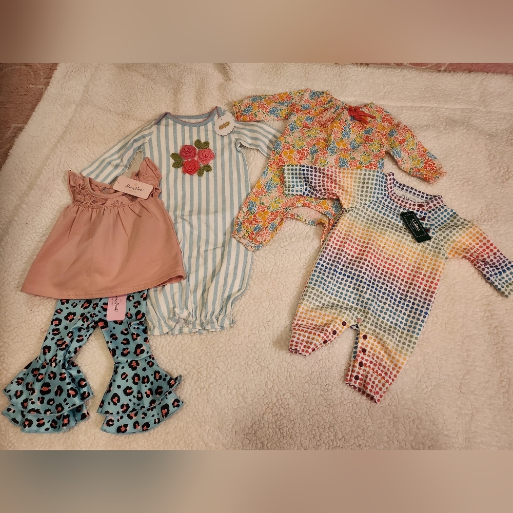 0-6 mos clothing lot